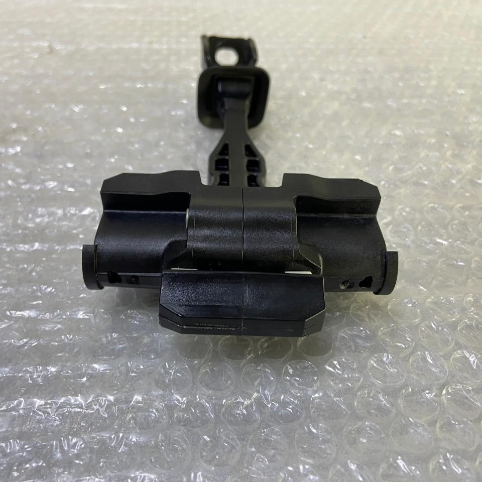 OEM BMW 1 Series F40 Front Left Door Check Strap Limiter (7447993)