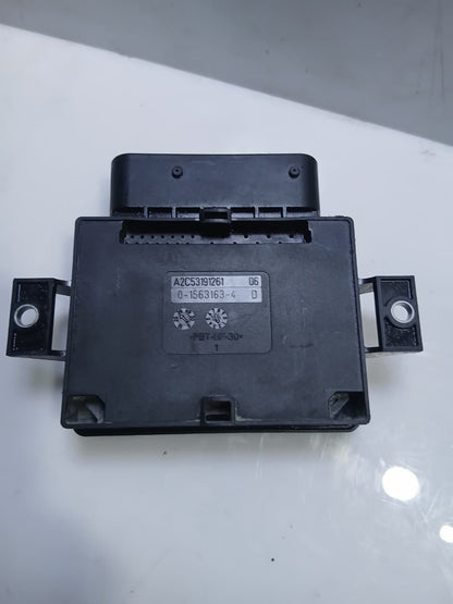 BMW 5 Series F10 F11 F12 F13 F25 F26 650i Parking Brake Control Module 6858017