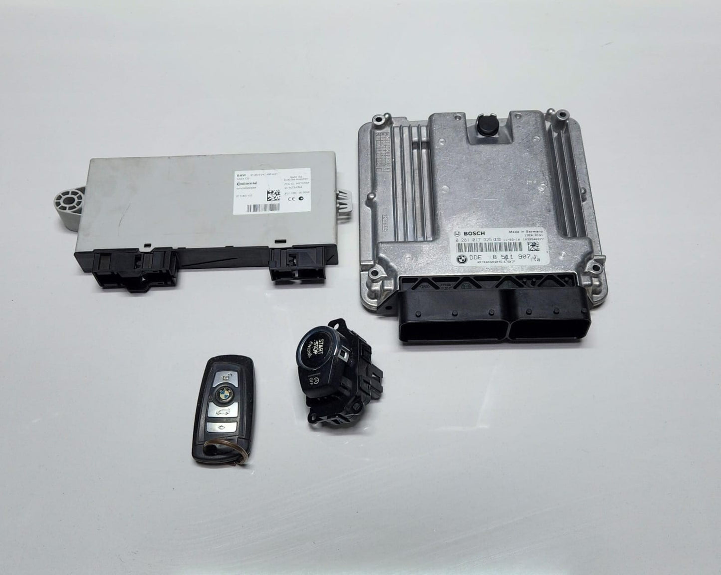 2010-2017 BMW X3 3.0d N57 Engine Control Unit 8511907 F10 F11 530d F25 OEM