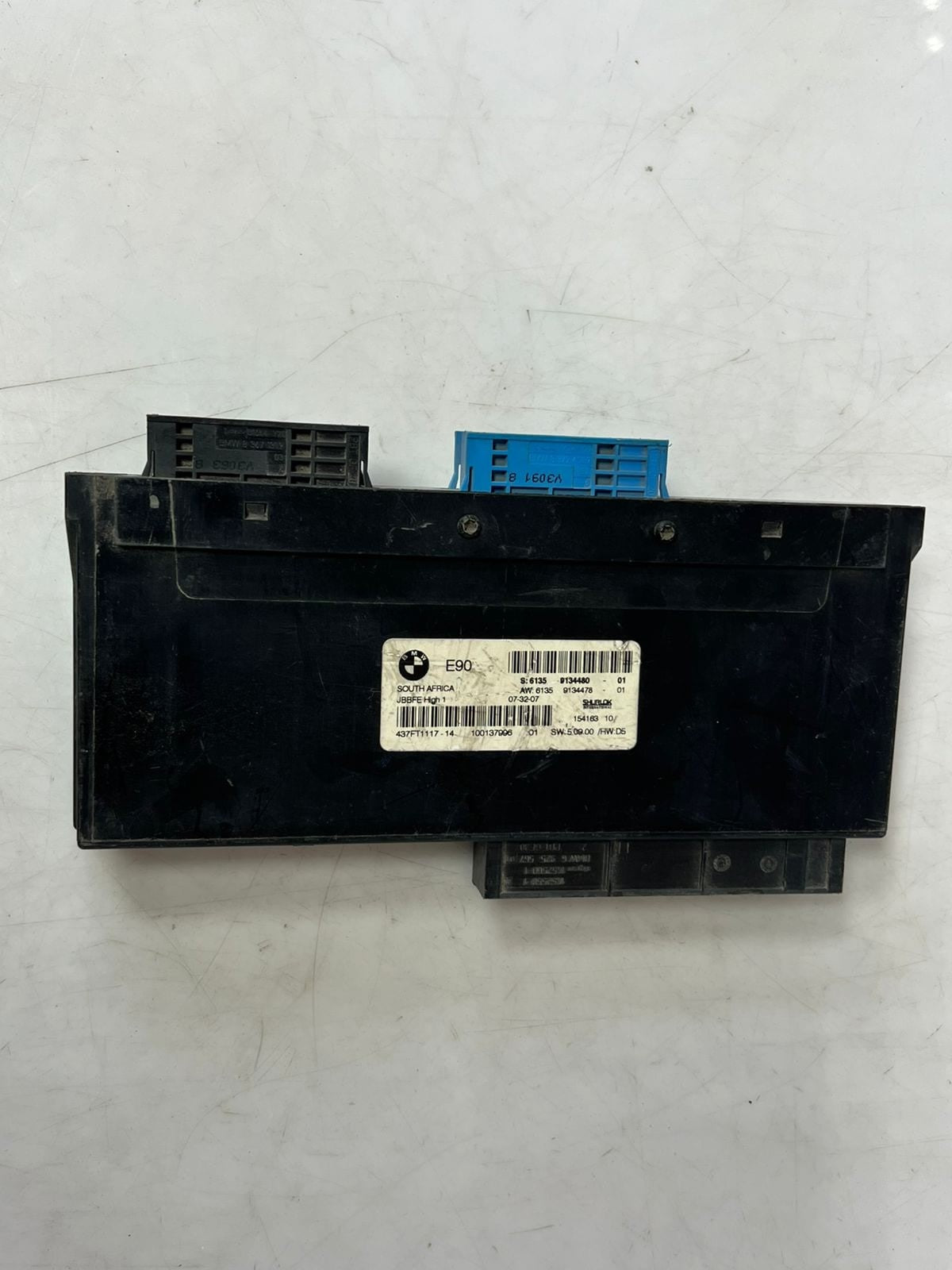 2007-2013 BMW 328i E90 3 Series 330i, and 335i Body Control Module 9134480 OEM