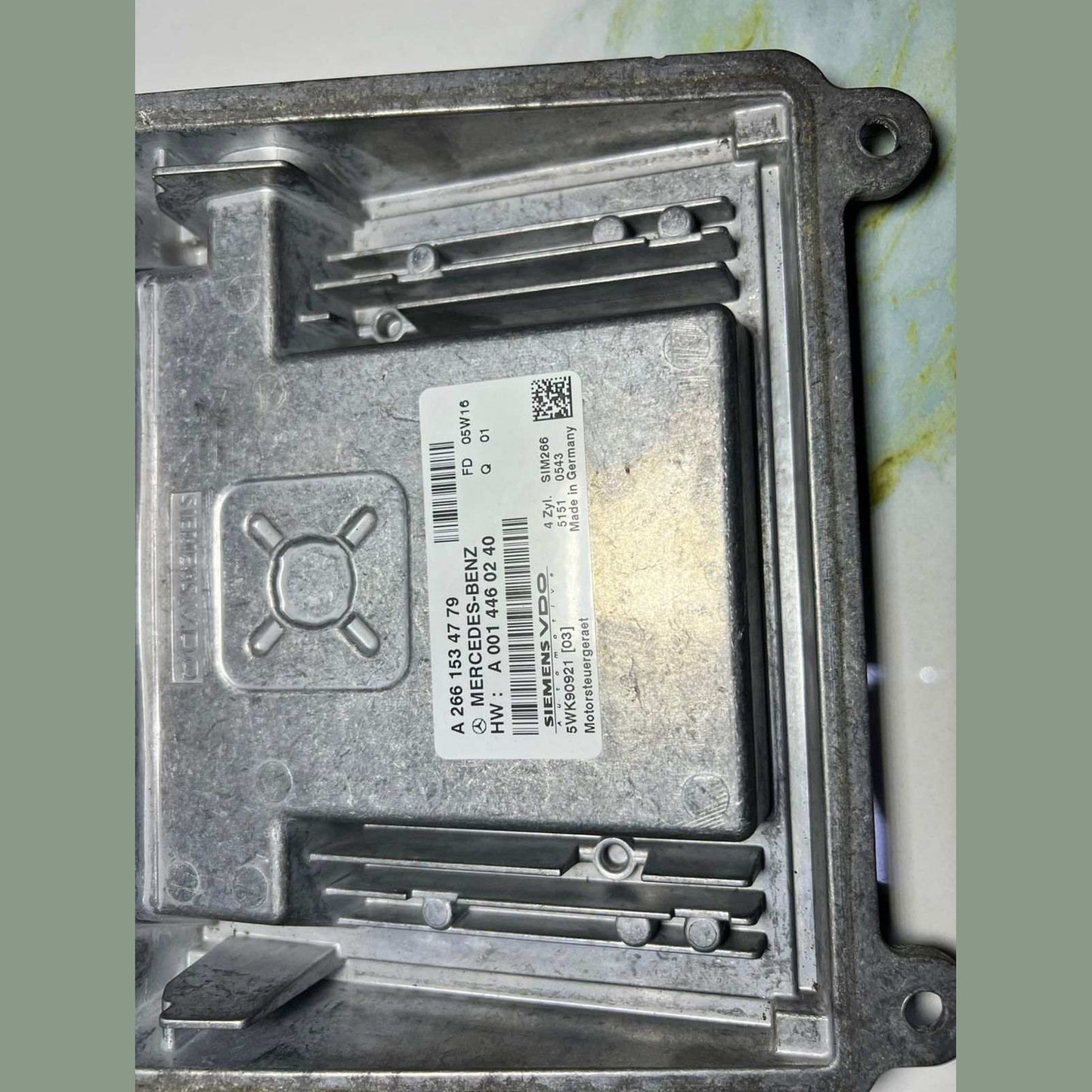Mercedes-Benz Engine Control Unit A 266 153 47 79