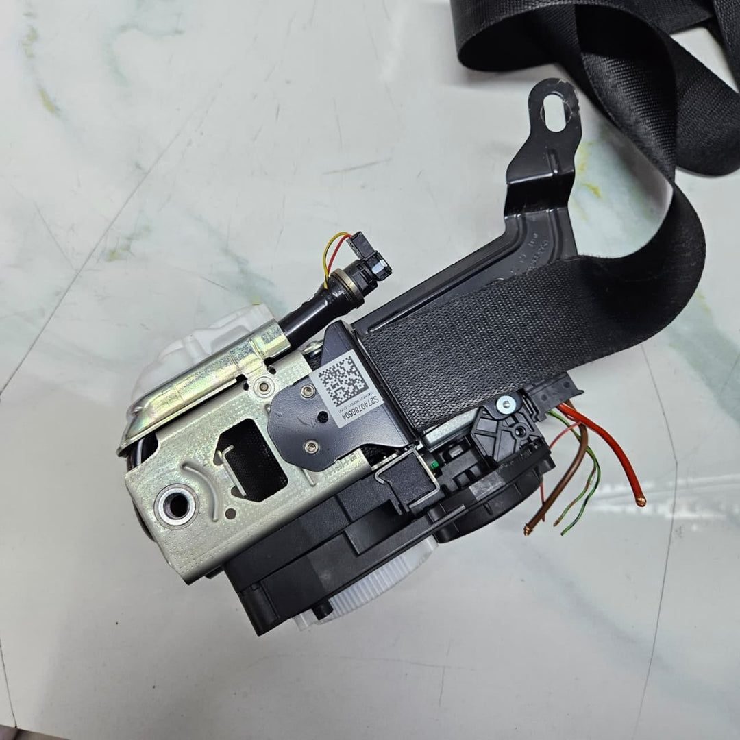 2017-2019 BMW X5 G05 X6 G06 X7 G07 Front Right Seat Belt 7497886