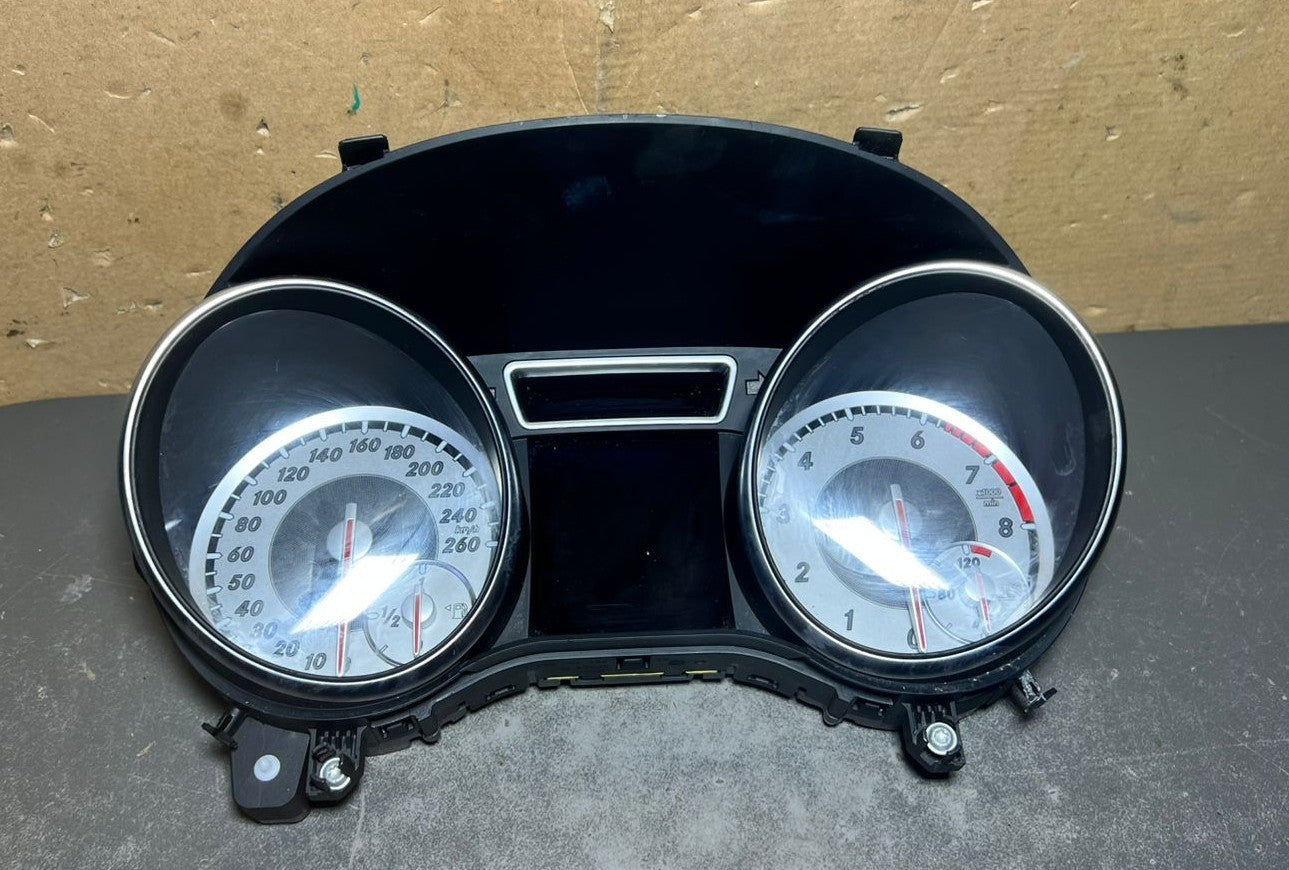 14-17 Mercedes-Benz W117 CLA Instrument Cluster Speedometer A117 9004001 OEM