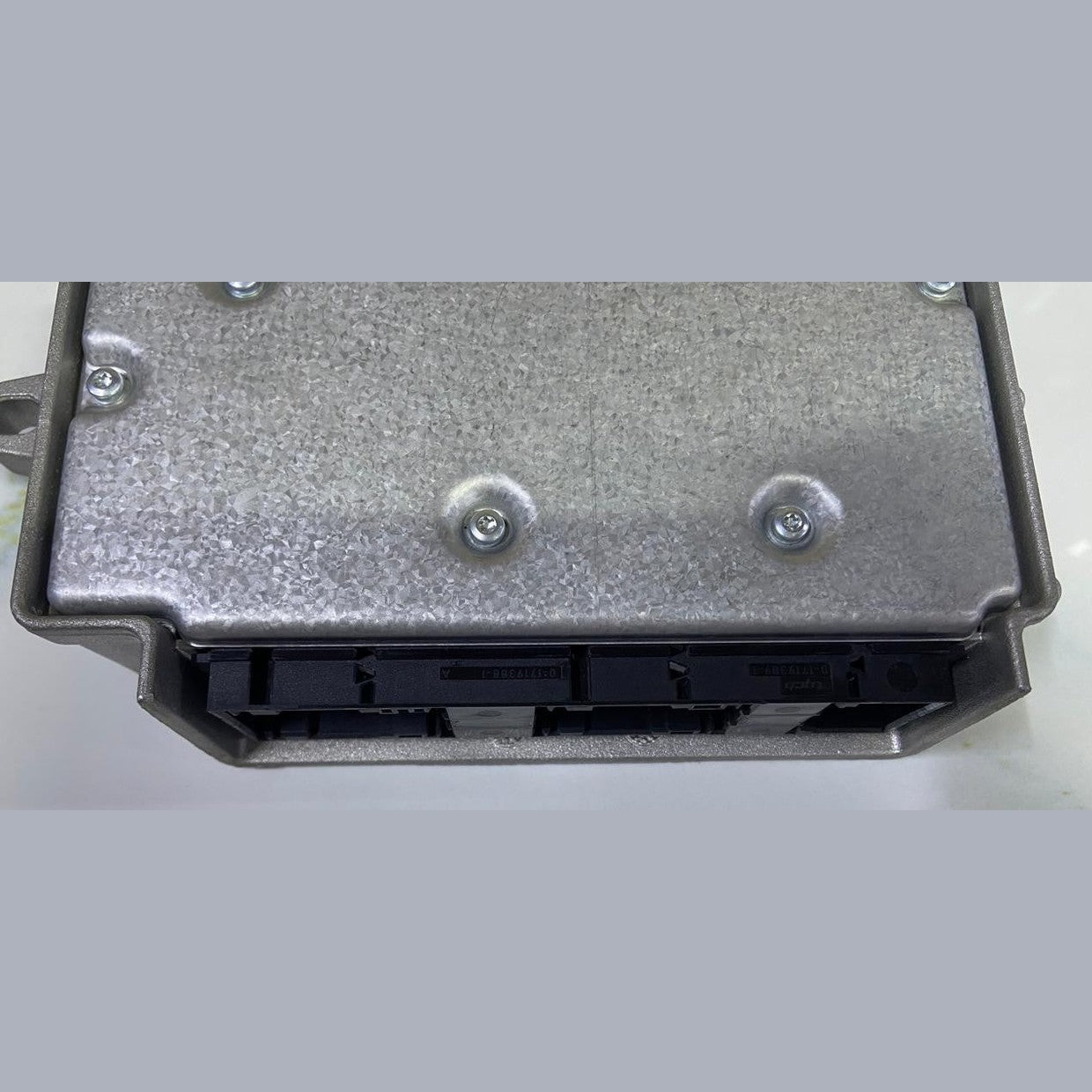 OEM BMW 2011 5 SERIES F10 F11 SRS CONTROL MODULE ECU 9248096