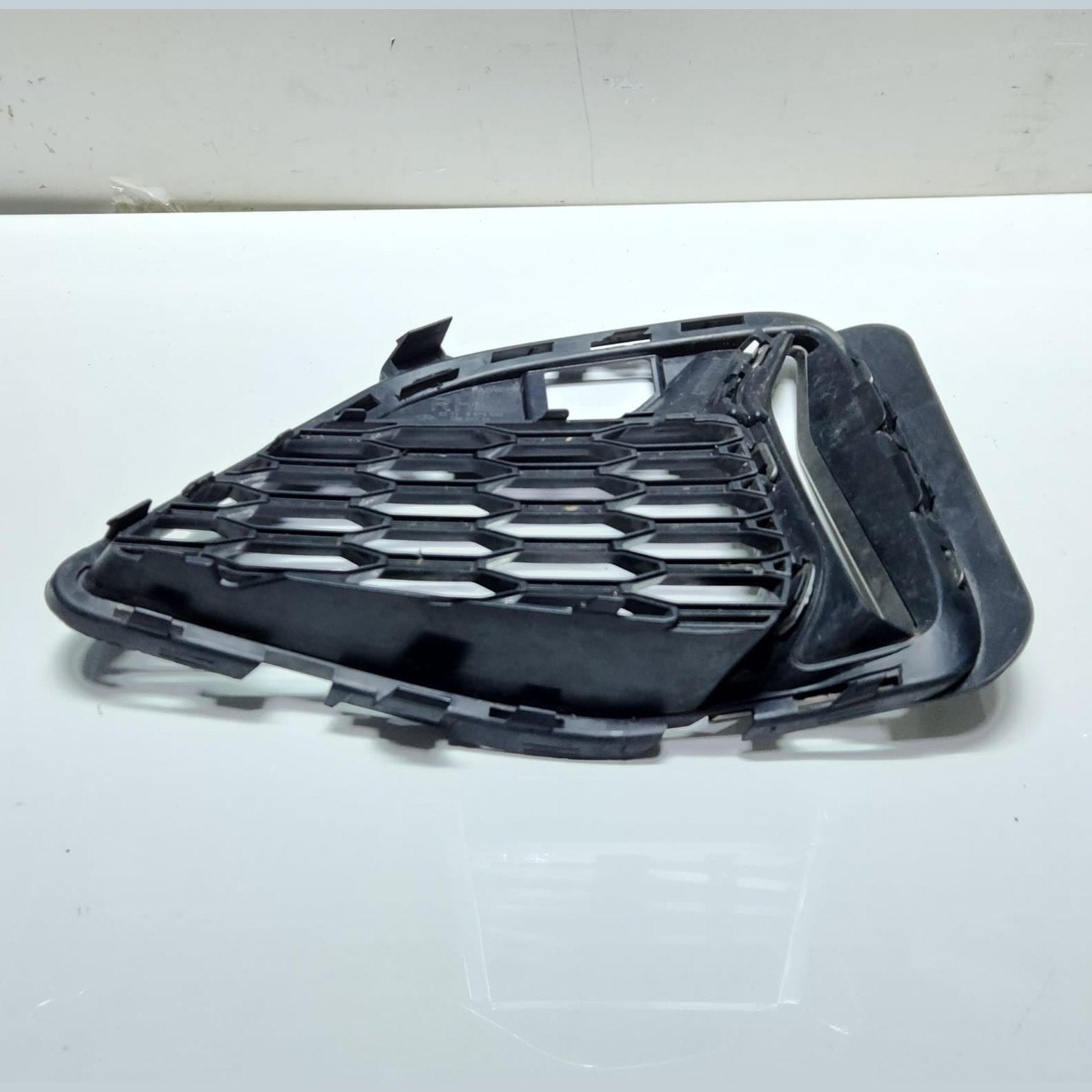 BMW M340 Bumper Ventilation Grille Right Front 8075650 3 Series G20 G21 M340