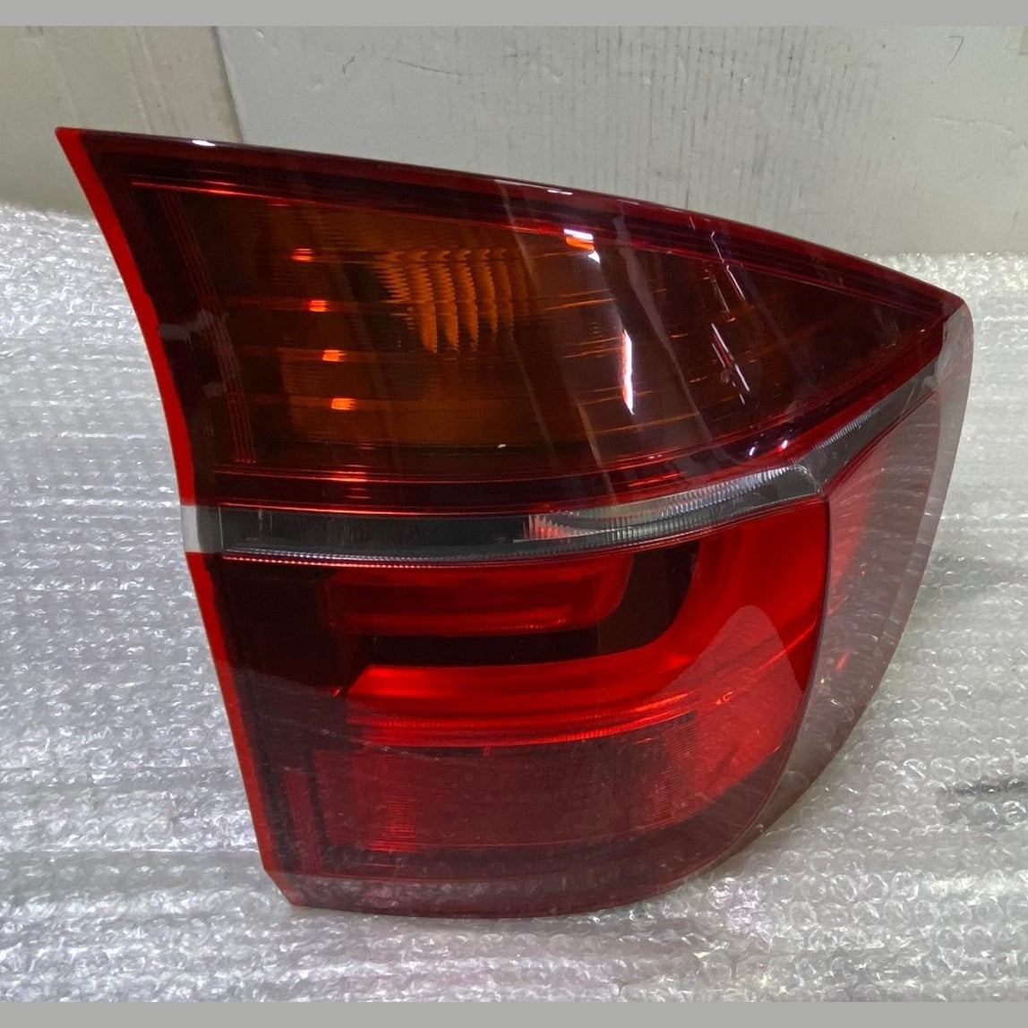 OEM BMW X5 E70 Rear Light Lamp LED Retrofit Trim In The Side Panel Right 7227790