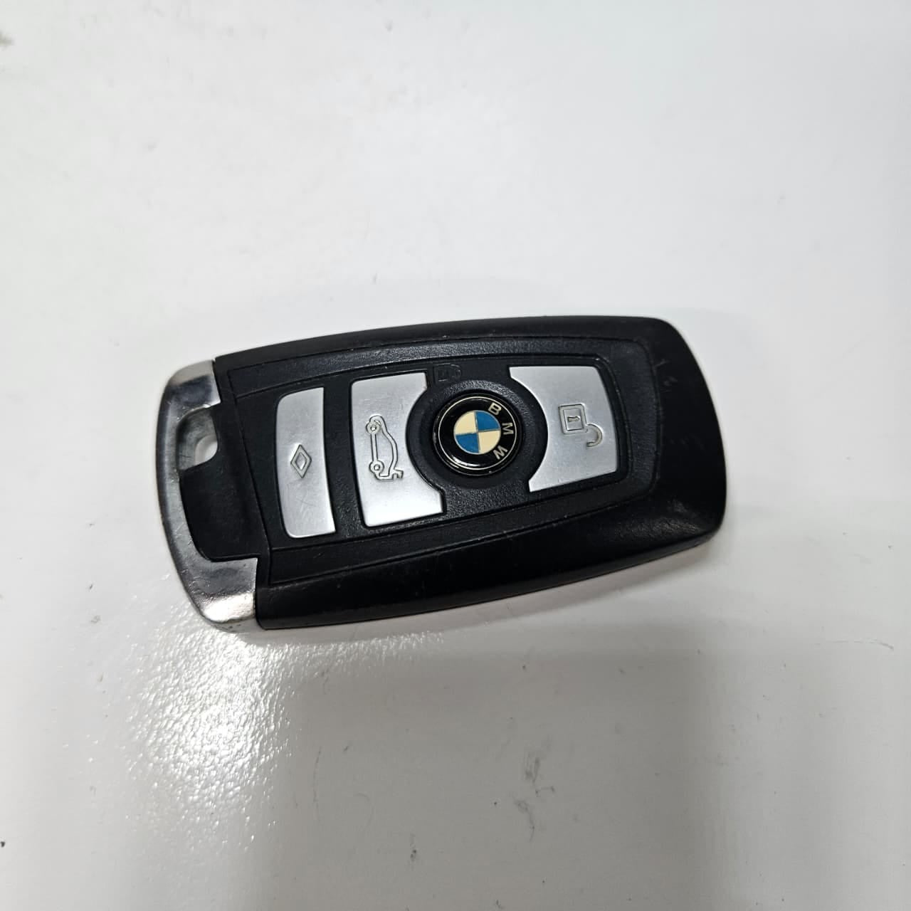 OEM BMW F30 F31 F35 2.0 Engine Control Unit DME Key Set 7637481