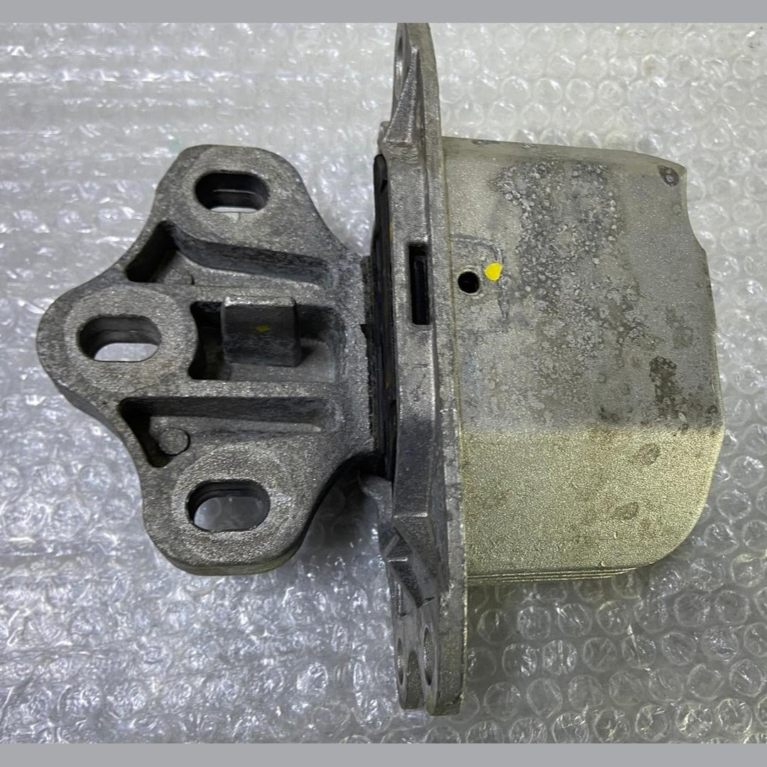 OEM BMW F44 PETROL B38A15F GEARBOX ENGINE MOUNT 6853453