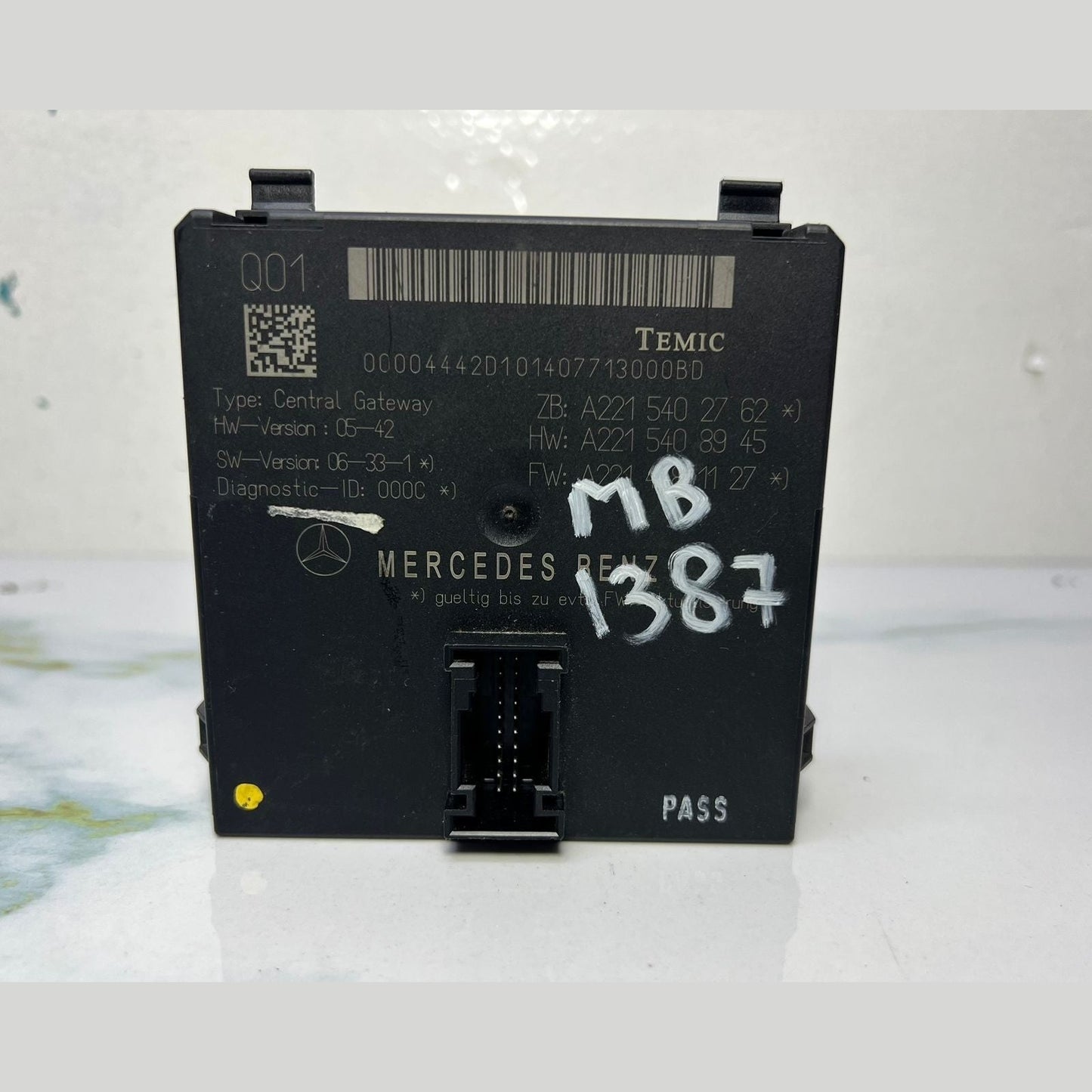 07-14 Mercedes-Benz S550 Central Gateway Control Module A2215402762 W221 W216 CL