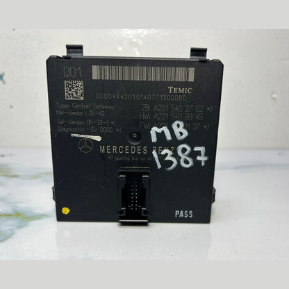 07-14 Mercedes-Benz S550 Central Gateway Control Module A2215402762 W221 W216 CL