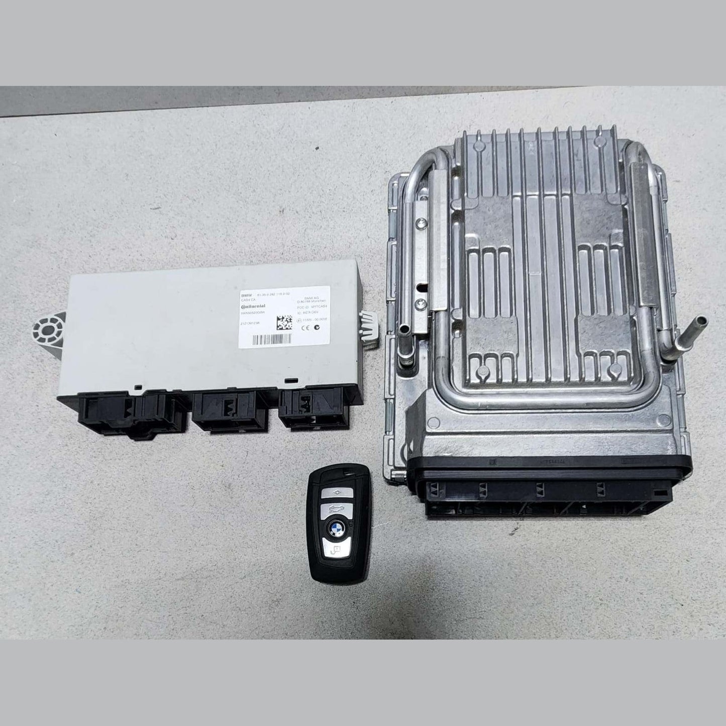 2012 BMW 750i Engine Control Module 7640087  750i N63 and X6 ECU SET 