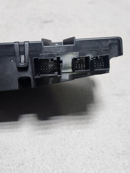 Mercedes-Benz S-Class W221 Climate Control Unit 2218709810 S-Class W221