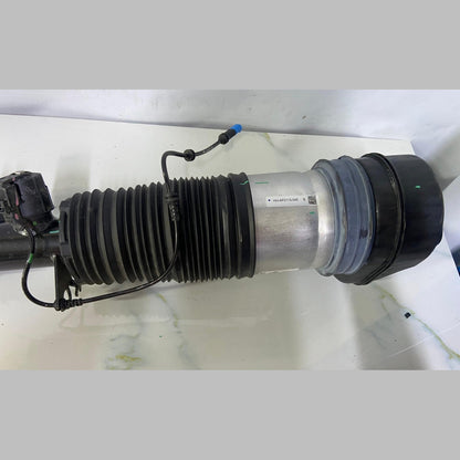 OEM BMW X7 G07 LCI Air shock absorber front left 7831561 ASSEMBLY 2020-2025