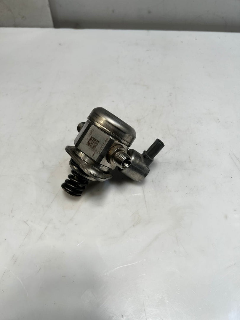 2013 BMW 135i F20 F22 F30 F31 F32 F10 F11 E84 High Pressure Fuel Pump 8604231