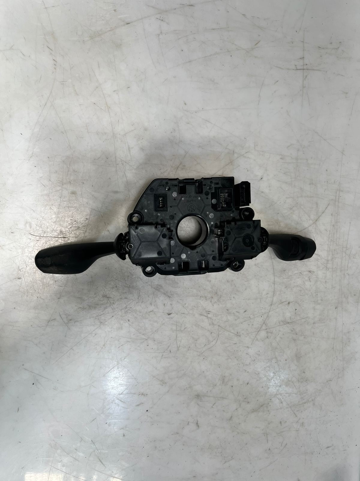 BMW  F15, F85, F25 MODEL Steering Column Switch Unit 9330565 OEM