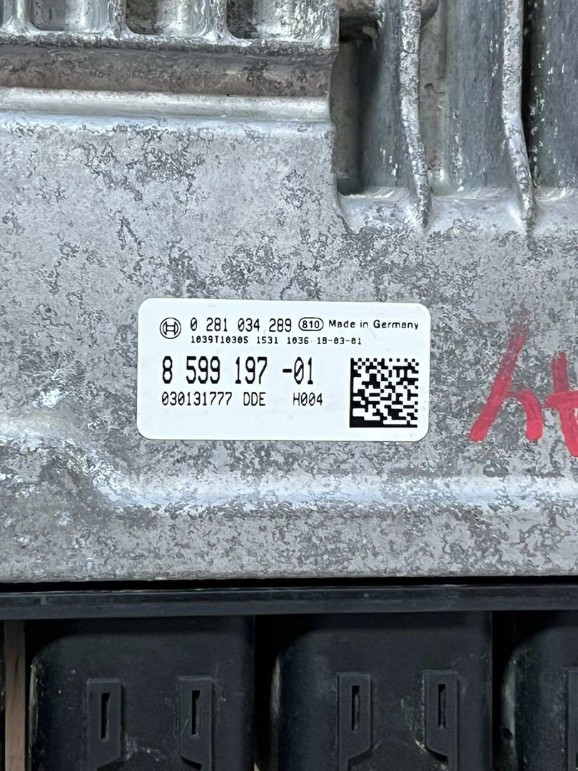 2018 BMW X3 Engine Control Unit 8599197 X3 G01 X4 G02 2.0D 2018.