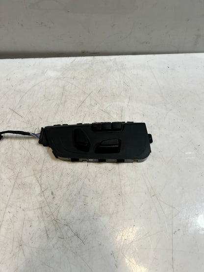 2010-2014 BMW Suzuki Kizashi Seat Adjustment Switch 9347402 OEM