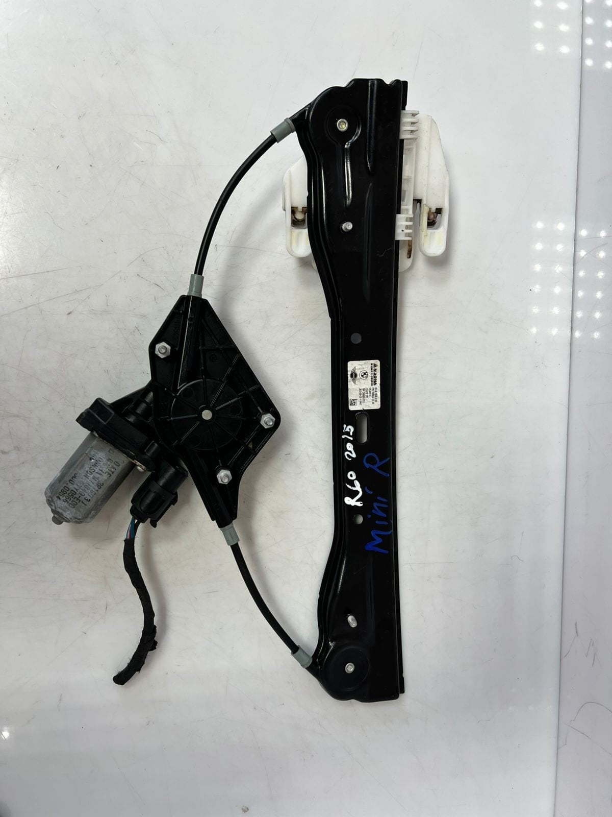 2011-2017 Mini Cooper Countryman R60 Rear Right Window Regulator 9800636 OEM