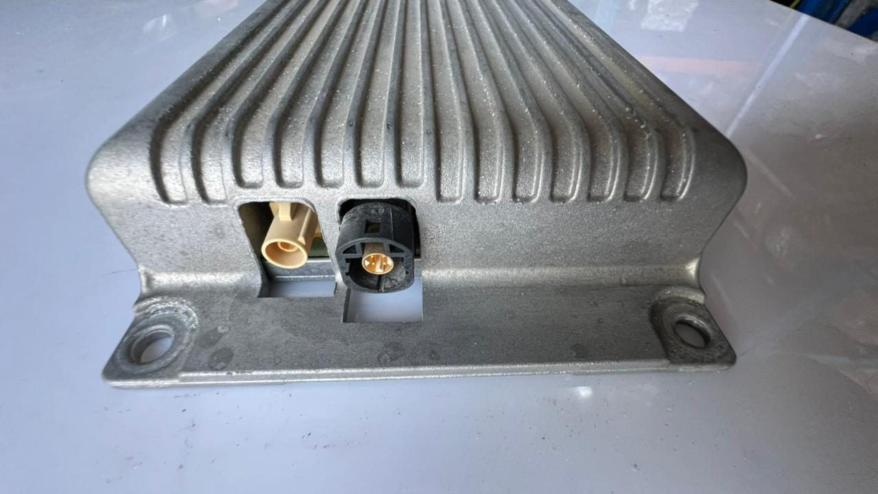 2007-2011 BMW 328i Bluetooth Control Module 9172420 3' E92 E93 5' 6' E63 E64 X5 