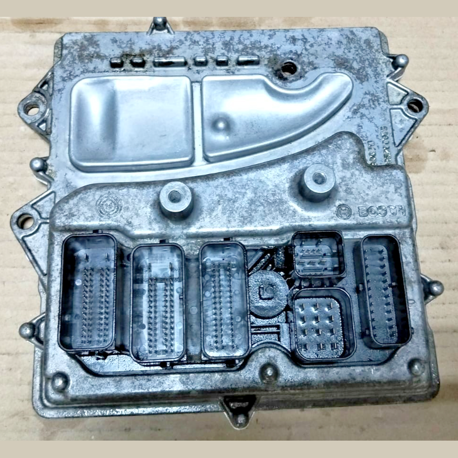 Engine control unit (ECU) for BMW 2 Coupe F87 2015  DME 8693361