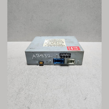 2010-2011 Mercedes-Benz C250 Tv Tuner A2048205285 W204 C-Class C250 and C63 AMG