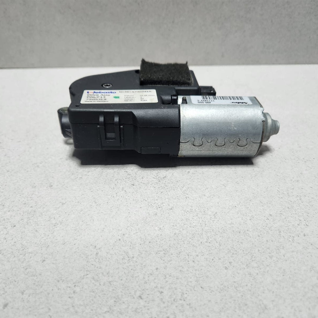 2011-2016 BMW 550i xDrive Sunroof Motor 7316535 5-Series F10
