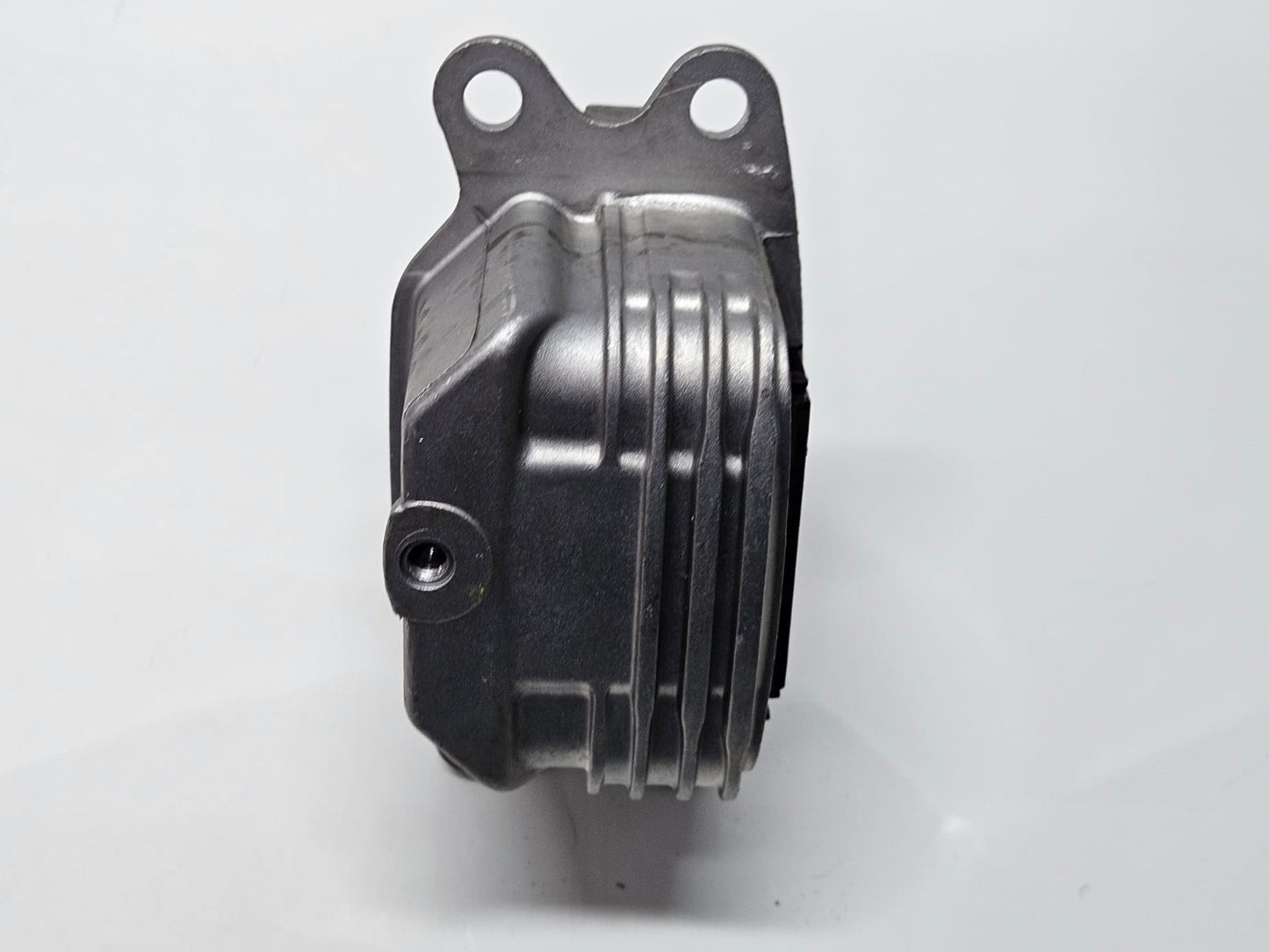 17276810-2014-2022 BMW X1 F48 Engine Cushion Motor Mount OEM