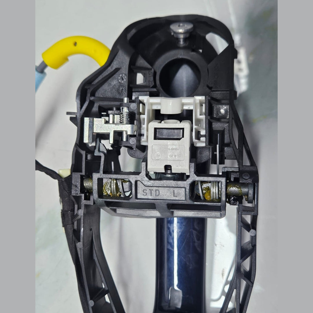 BMW X5 G05 Rear Left Door Lock 9464881 OEM