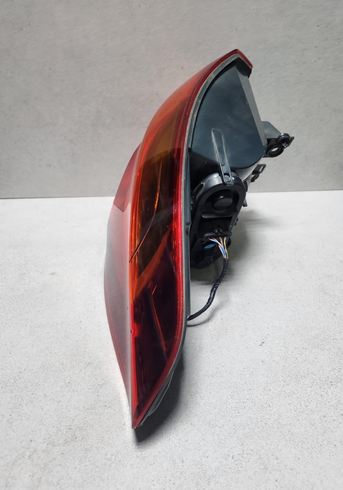 2019-2020 BMW X1 Rear Tail Light 7488546 X1 F48 F49