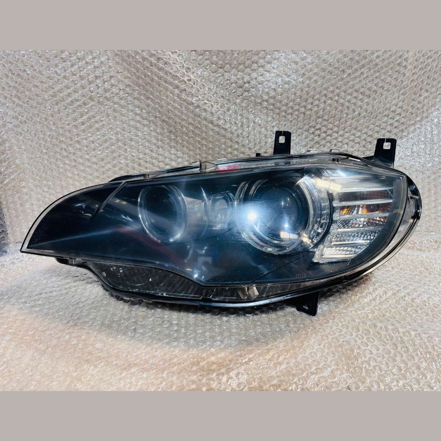 Bmw X6 E71 LHS Headlight Xenon 2010 to 2012 7271359 assymble used