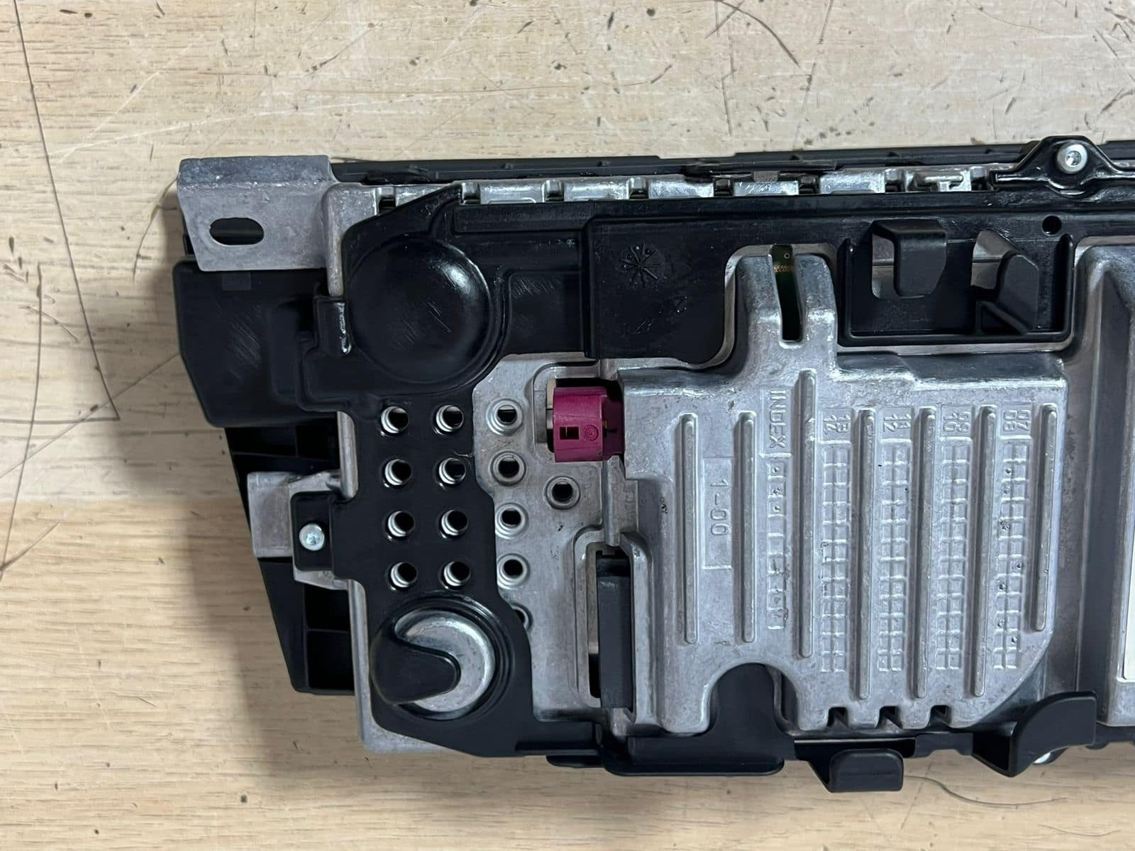 BMW 7 F-SERIES MMI L6-CID 10.25" MULTIMEDIA DISPLAY SCREEN 9203048 / A6235-D144