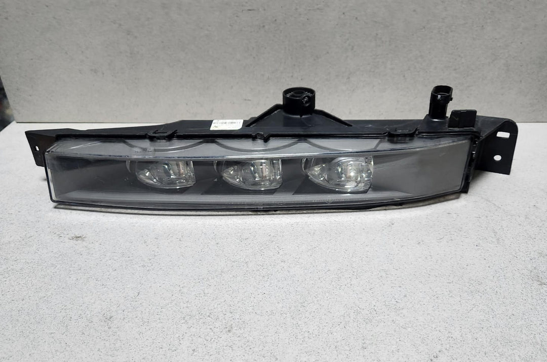 BMW Front Right LED Fog Light 7234928  6 Series F12