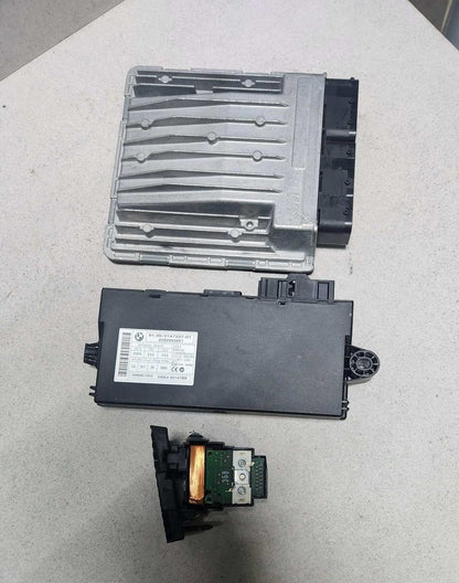 2008-2013 BMW M3 Engine Computer DME 7842403 BMW M3 E90 E92 E93 MS MS60 ECU SET 