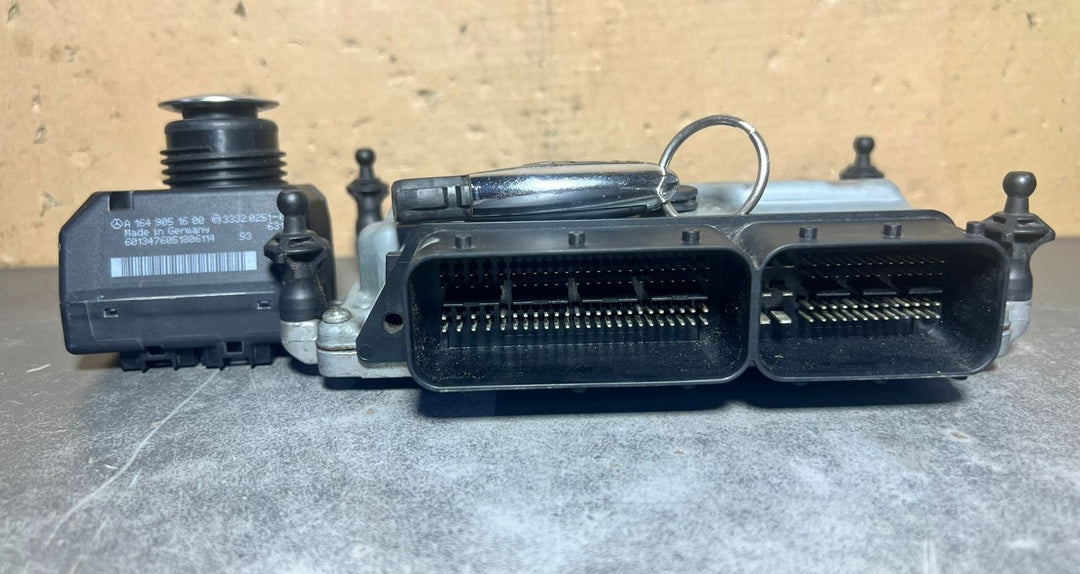 Mercedes W164 ECU Engine Control Module Ignition Key Switch Set A273 1530991 OEM