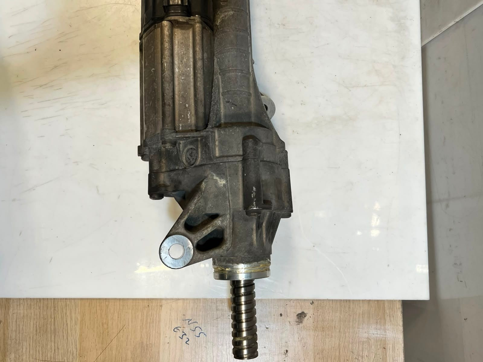 2014-2016 BMW 528i F10 Power Steering Rack 6869213 RHD