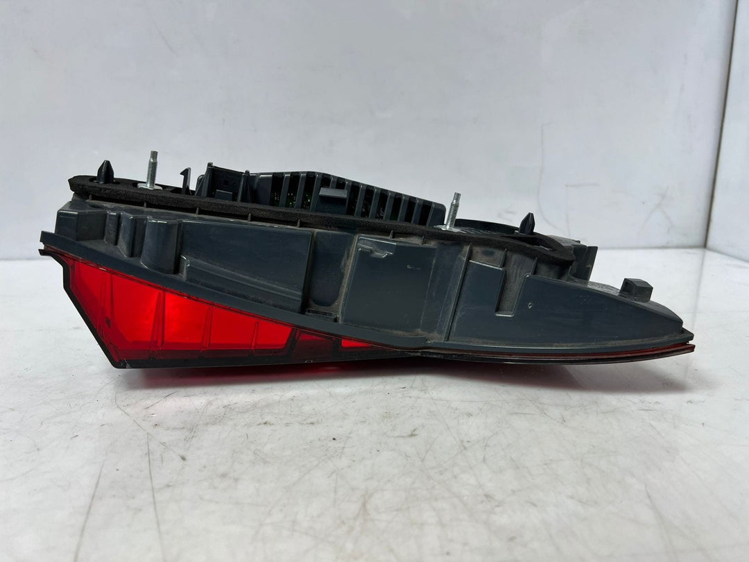 2015 BMW 7 Series G11 G12 Tailgate Light 2583244 OEM