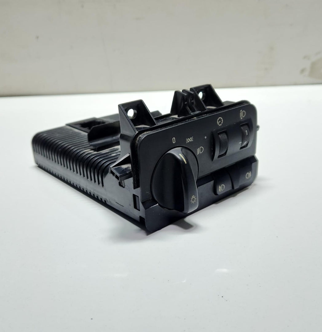 2001-2006 BMW 330Ci Headlight Switch 4108587 3 Series E46 320d