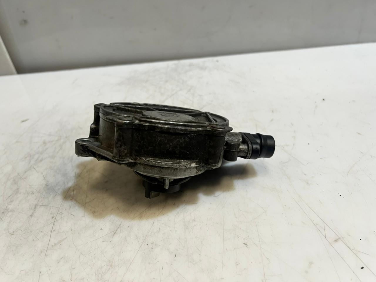 BMW E60 E81 E82 E87 E90 E91 E92 N43 and N46 B20 B Vacuum Pump 7547024 OEM