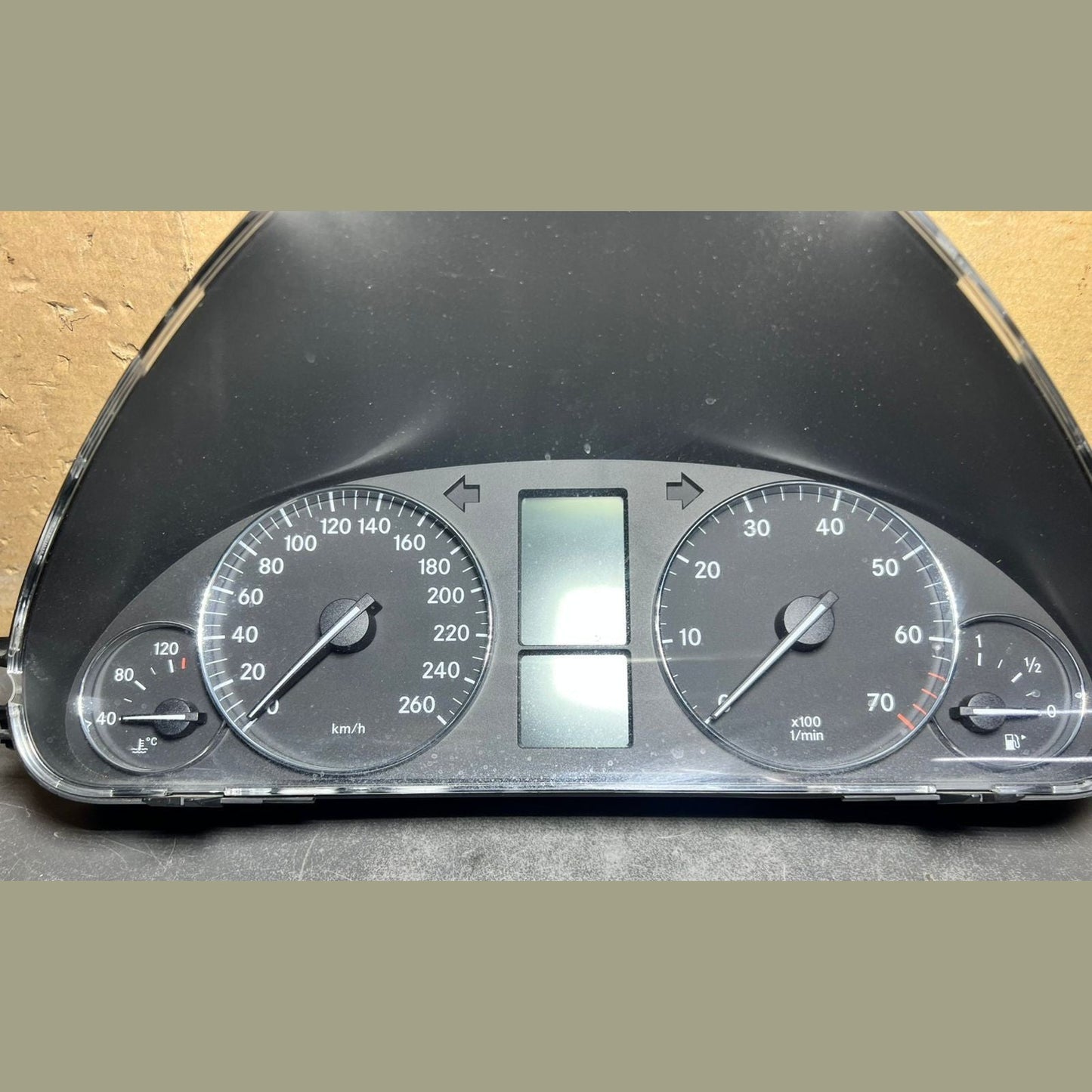 03-06 Mercedes-Benz W203 C-Class Instrument Cluster Speedometer A203 5408747 OEM