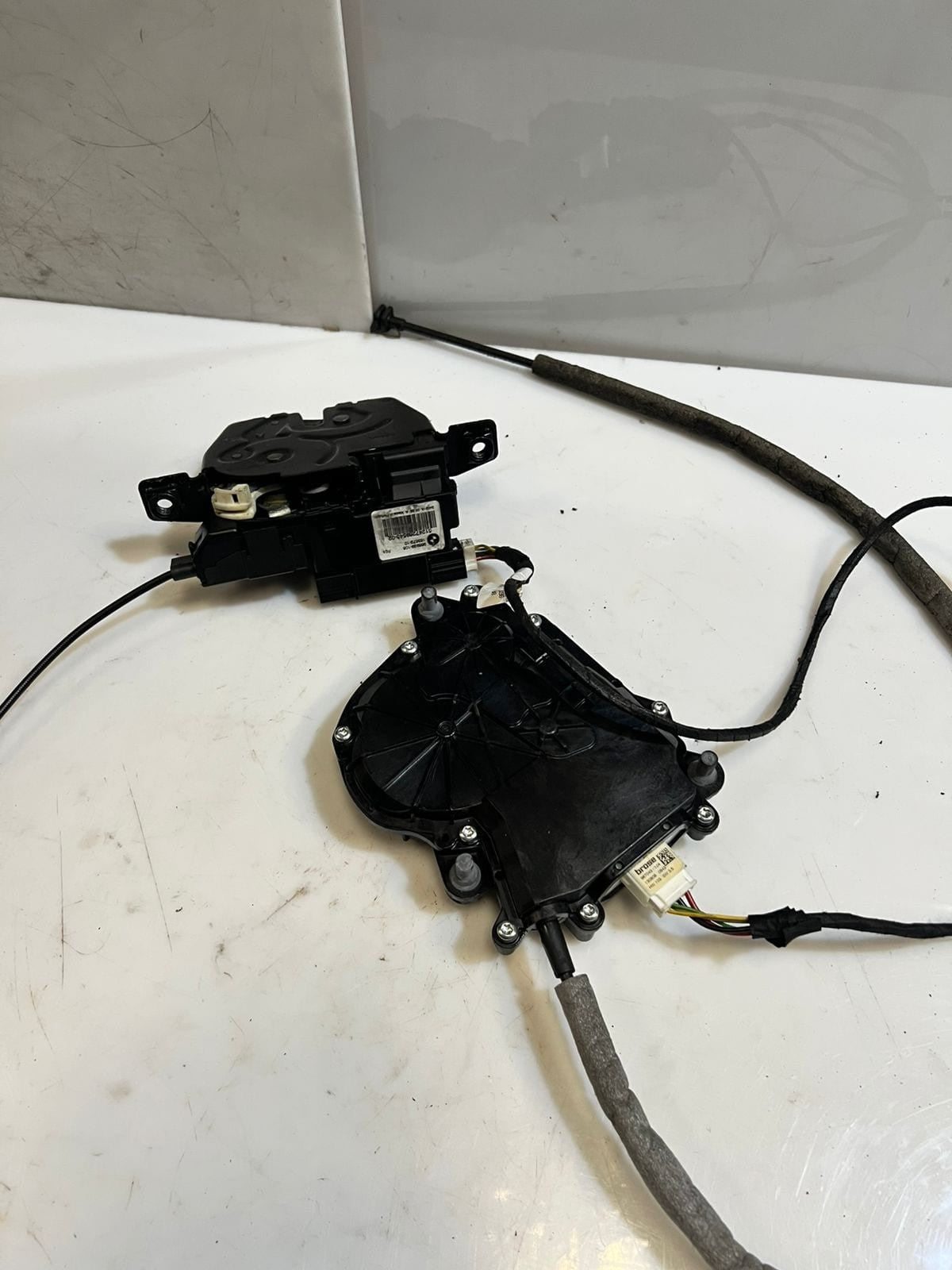 2010-2015 BMW 740i F01 F02 F04 TAILGATE Trunk Lid Latch Lock Actuator 7269543