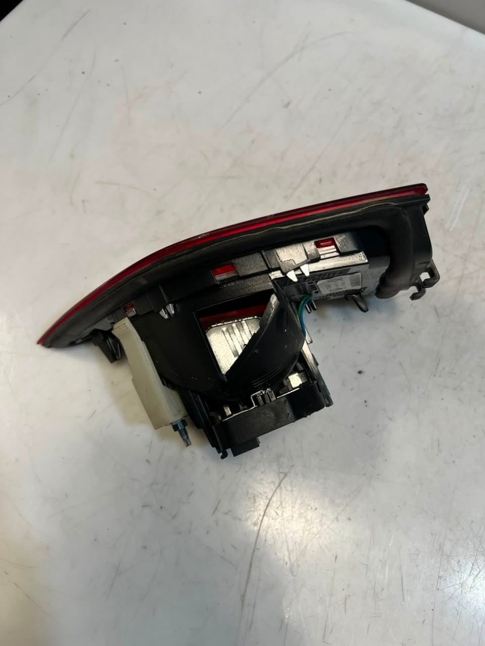 2015-2018 BMW X4 X3 F26 Right Tailgate Tail Light 7331284 7331283 OEM