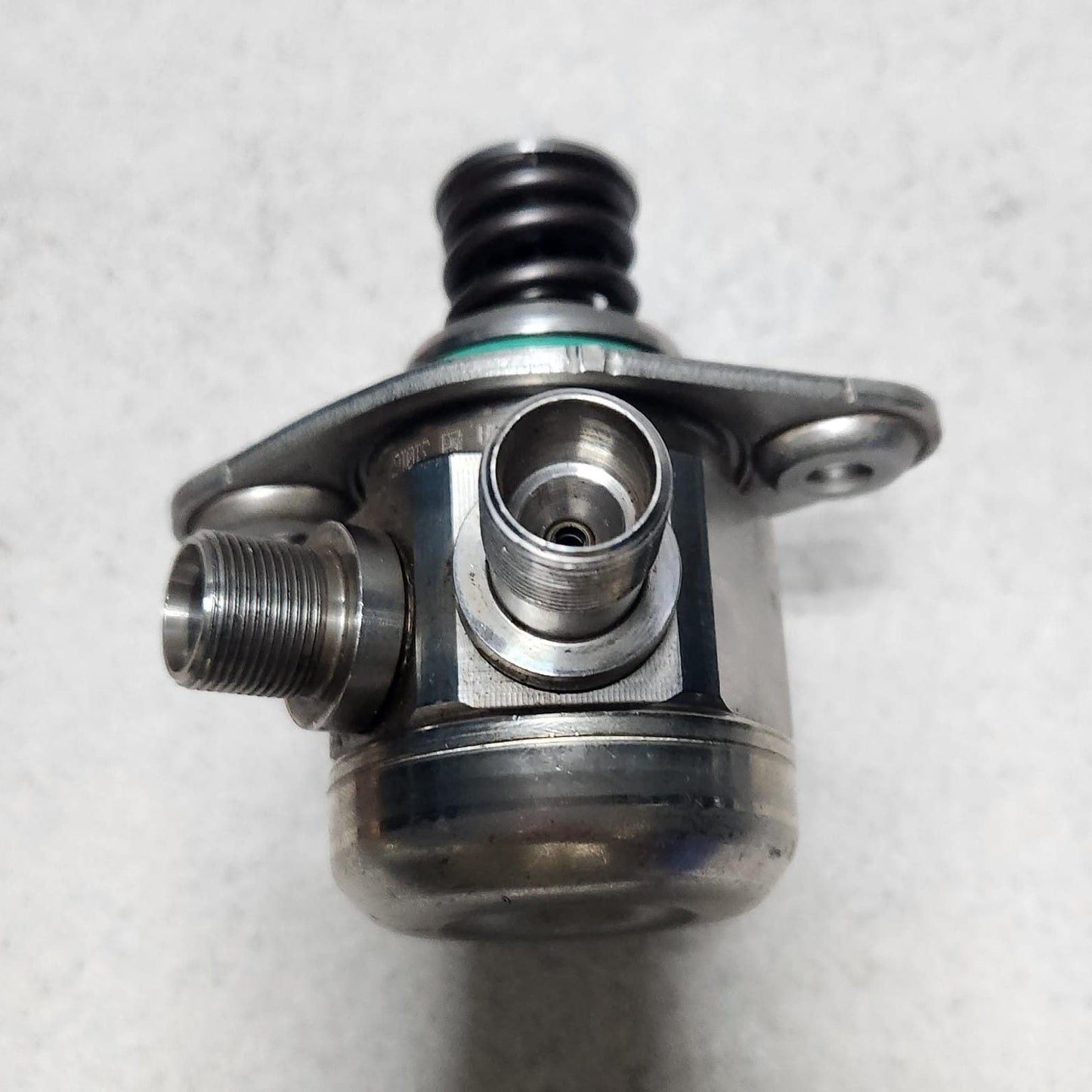 2012-2018 Mercedes-Benz CLS550 High Pressure Fuel Pump A2780701101