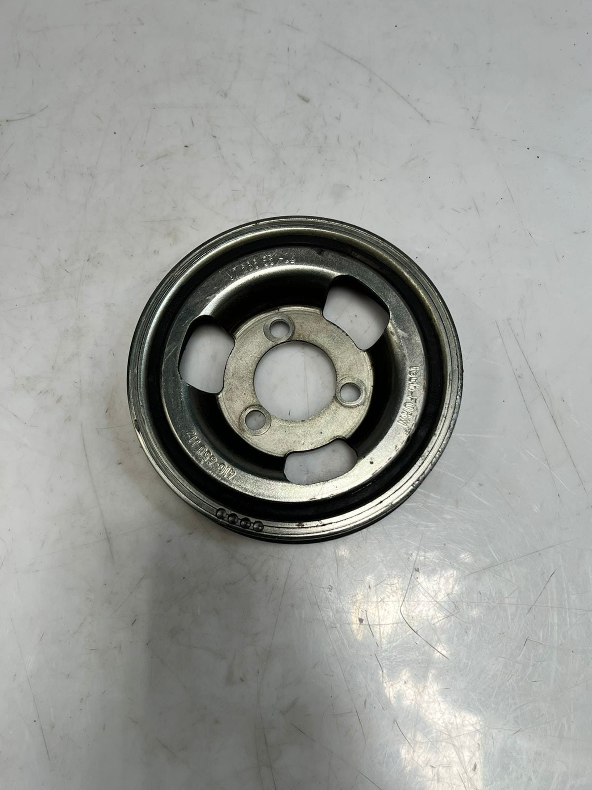 BMW 1 3 Series F30 F31 F35 F20 F21 Engine Crankshaft vibration Pulley 7638551 