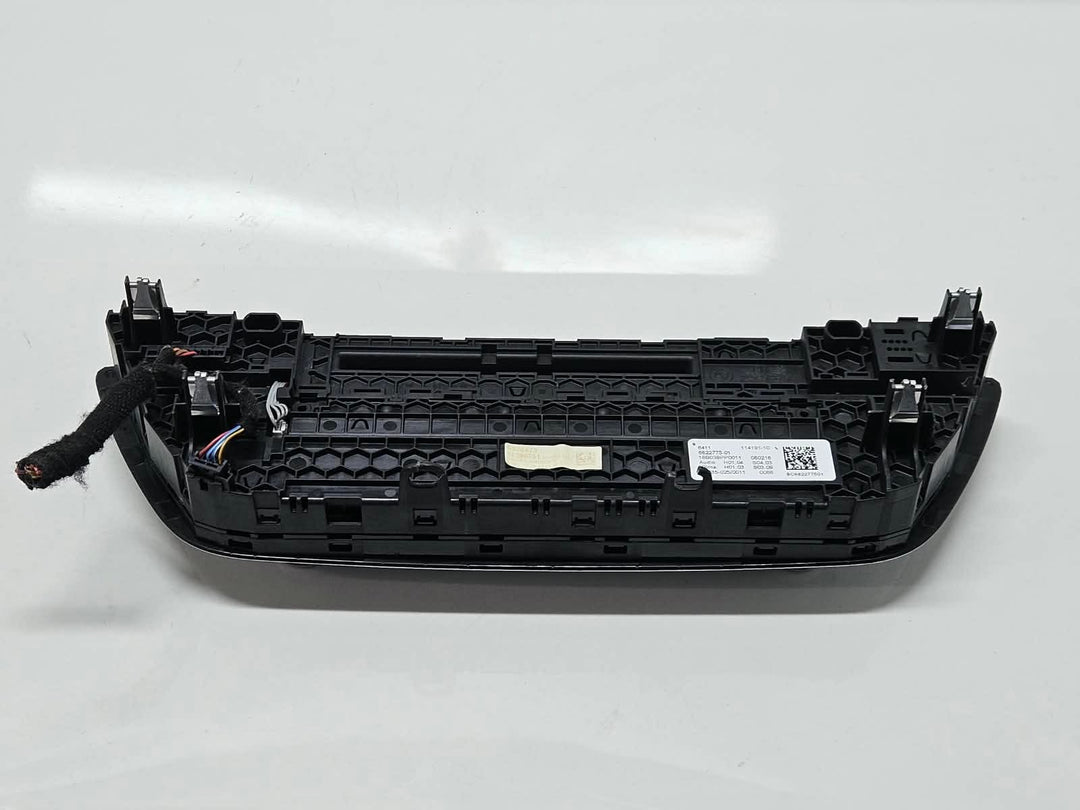 6822775-16-19 BMW 740i G11 G12 A/C and Heater Control Panel OEM