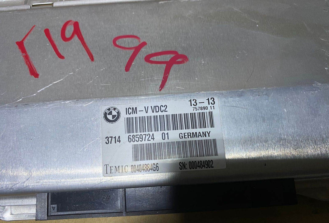 2009-2015 BMW 535i Suspension Control Module 6859724 F02 F04 F06 F10 F11 F12 F13