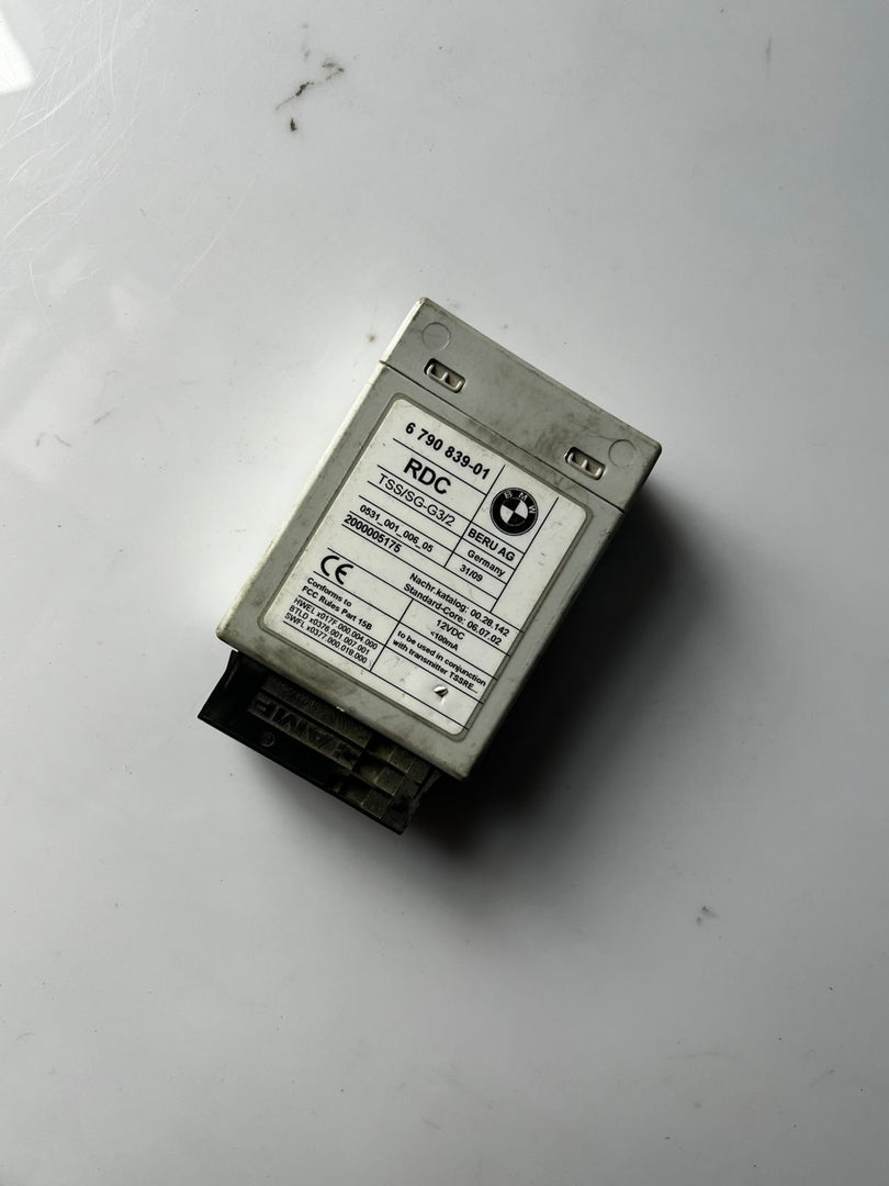 BMW Tire Pressure Control Unit 6790839 5 Series and 7 Series