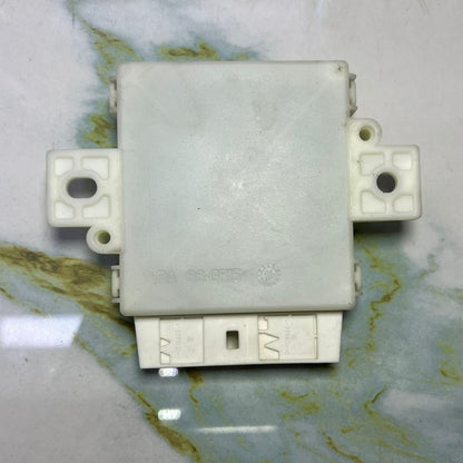 2010-2016 Mercedes E550 Parking Distance Control Module A2129003704 W212 E-Class