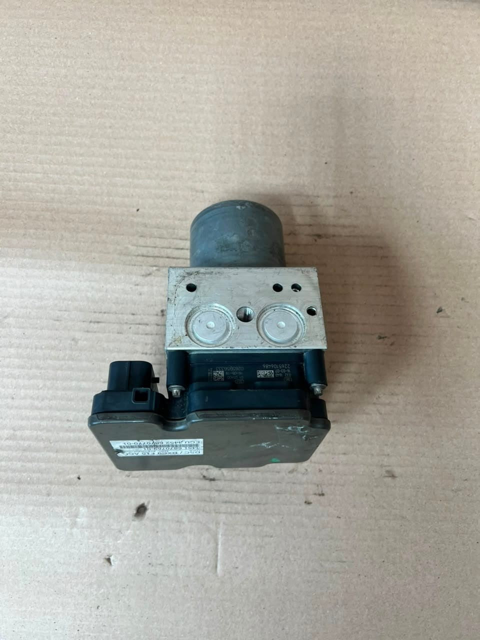 2015-2018 BMW F15 X5 F16 X6 Abs Module With Acc Active Cruise Control 6870769