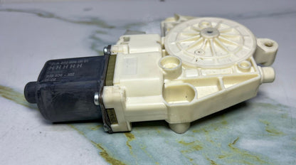 15-20 Mercedes-Benz W222 S-Class Window Motor Front Right Side A222 9060601 OEM