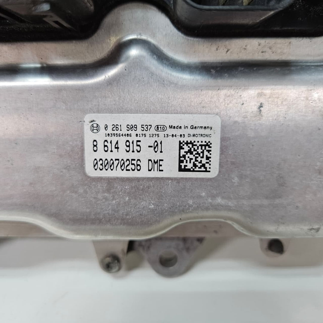 8614915-2013-2015 BMW 650i MEVD17.2.8 N63 Engine Control Module ECU DME Key Set